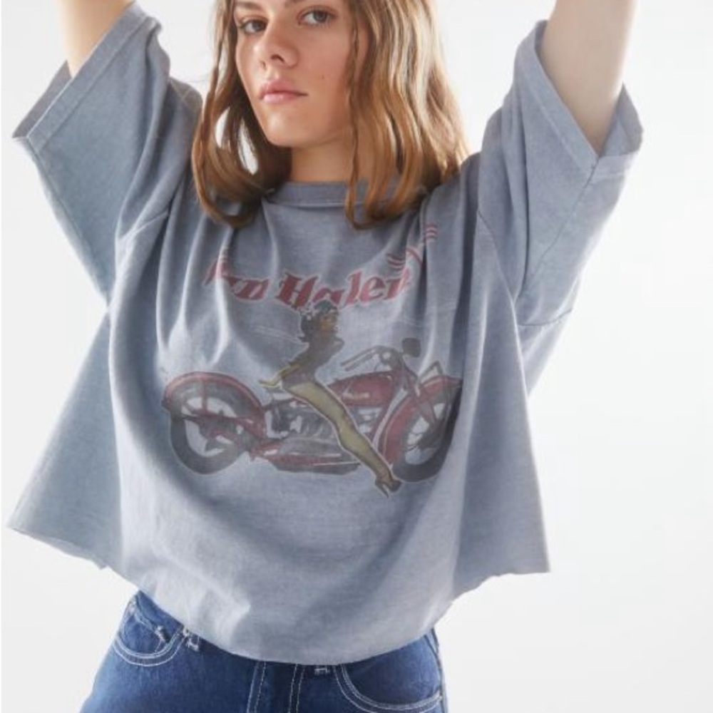 Urban outfitters Van Halen Boxy crop tshirt size L/XL